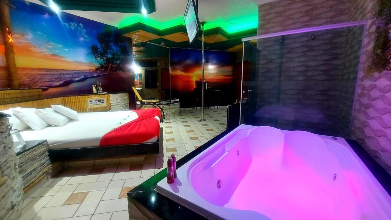 Motel Copacabana Рибейран-Прету Экстерьер фото