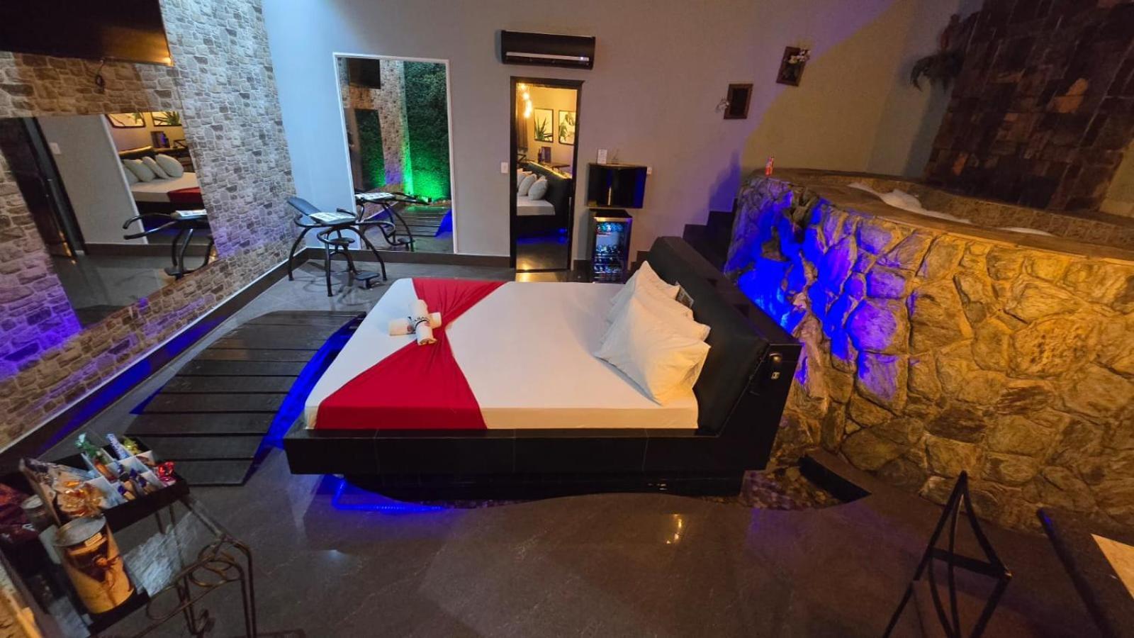 Motel Copacabana Рибейран-Прету Экстерьер фото